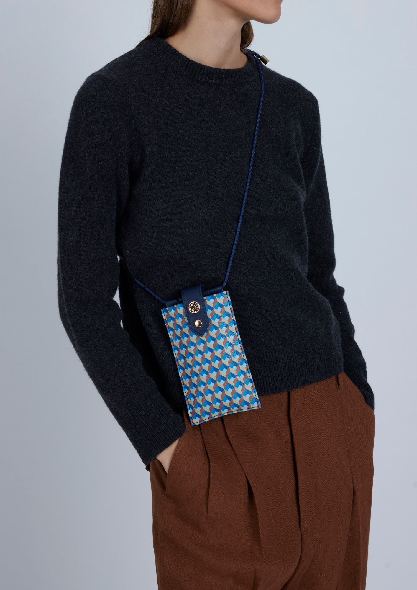 Funda Móvil con cierre Born Earth