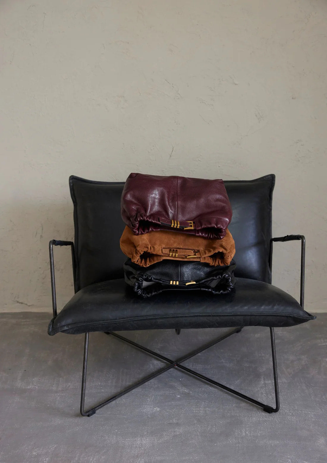 Colección de bolsos pouch y clutches de Lonbali