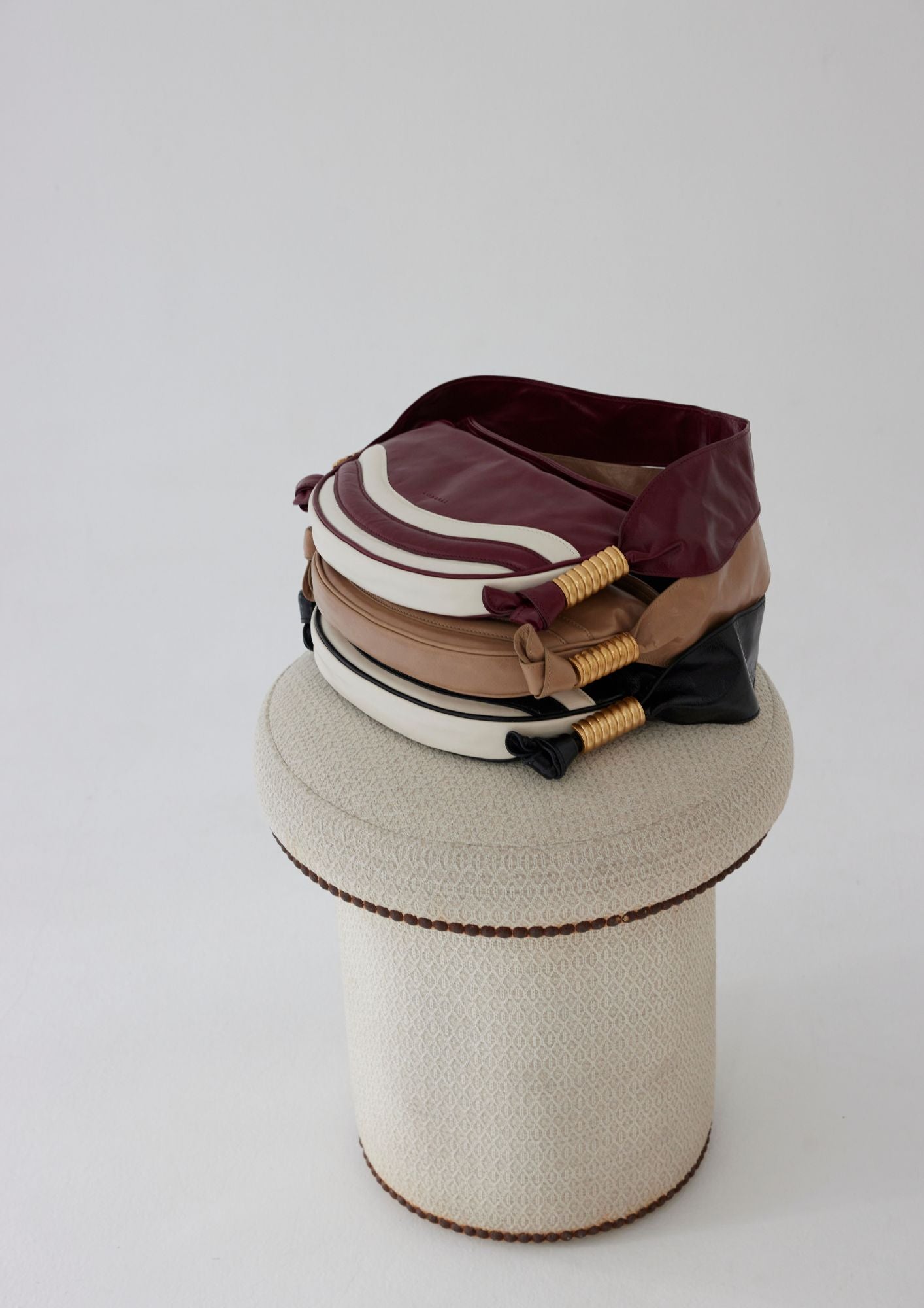 Penelope Shoulder Bag Burdeos